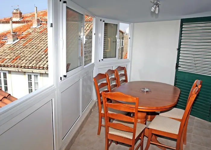 Paula Apartmán *