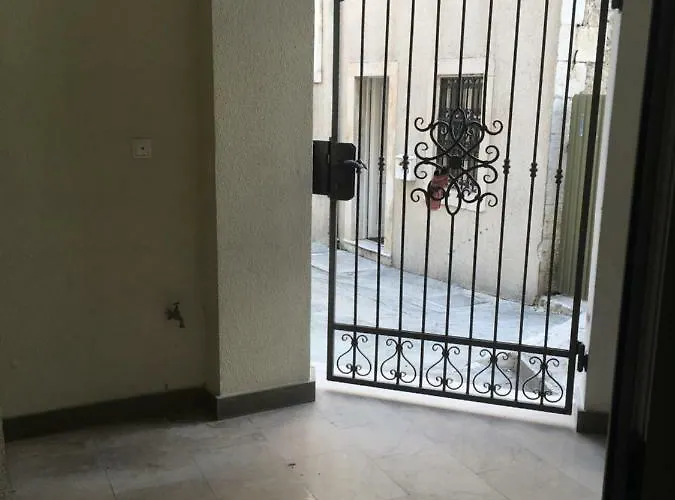Paula Apartmán *
